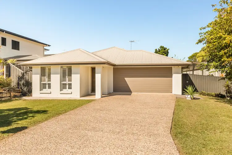 6 Alexander Close, Mackenzie QLD 4156