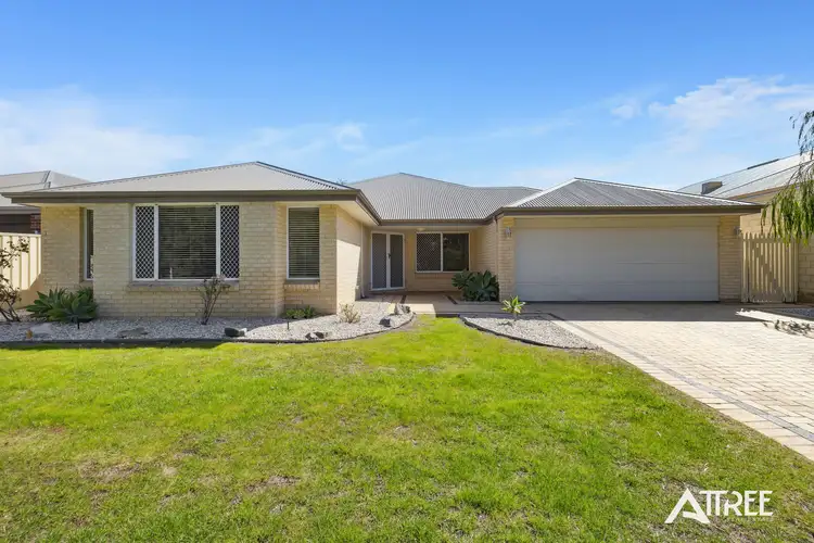 16 Frenchmans Crescent, Secret Harbour WA 6173