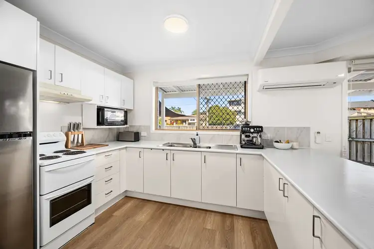 Fifth view of Homely semi-detached listing, 2/20 Goonawarra Drive, Mooloolaba QLD 4557