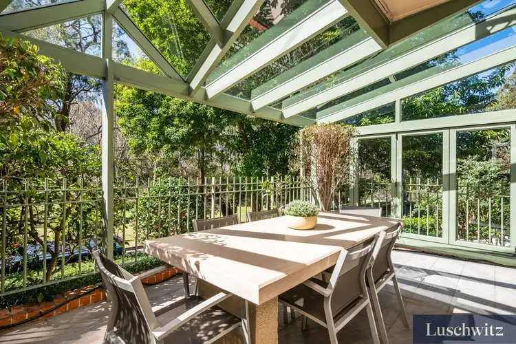 6/8 Park Crescent