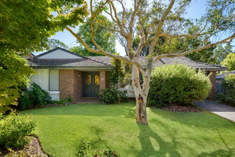 8 Maple Grove, Wentworth Falls NSW 2782