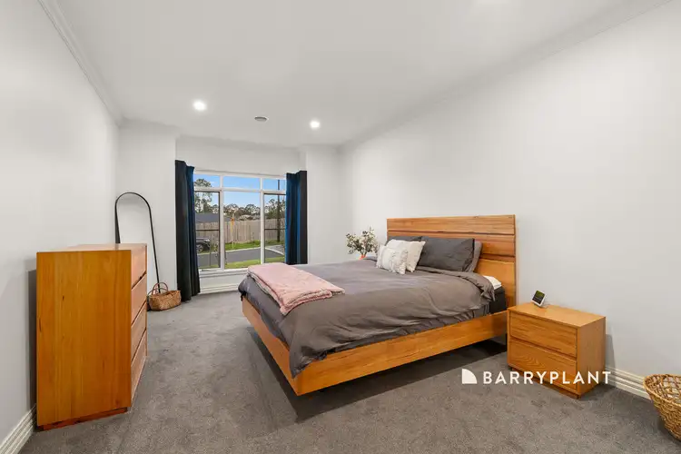Fourth view of Homely house listing, 28 Byron Drive, Drouin VIC 3818