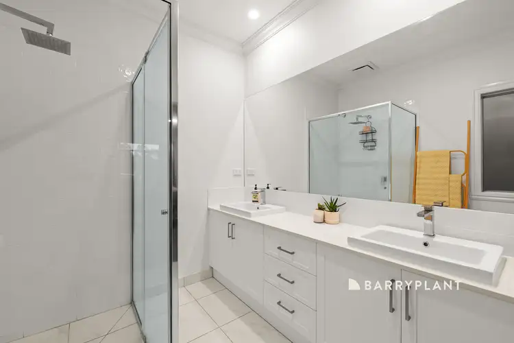 Fifth view of Homely house listing, 28 Byron Drive, Drouin VIC 3818