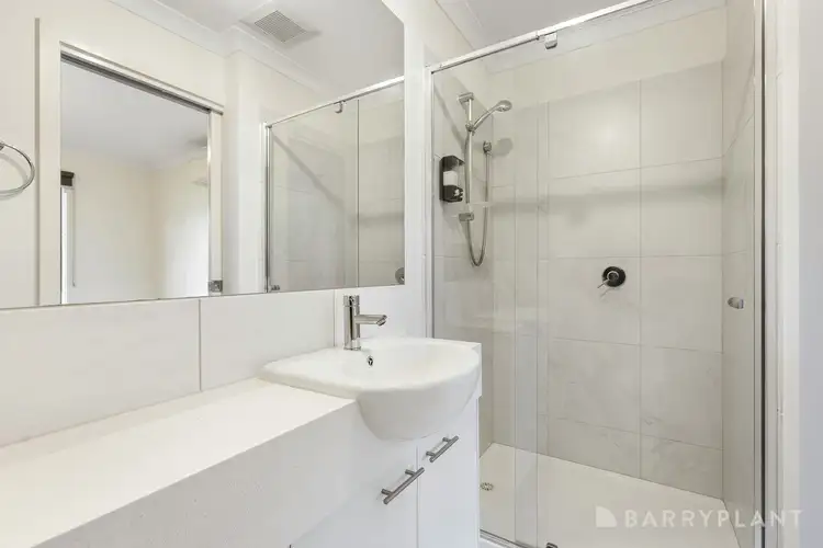 Sixth view of Homely townhouse listing, 33 Lithgow Way, Mooroolbark VIC 3138