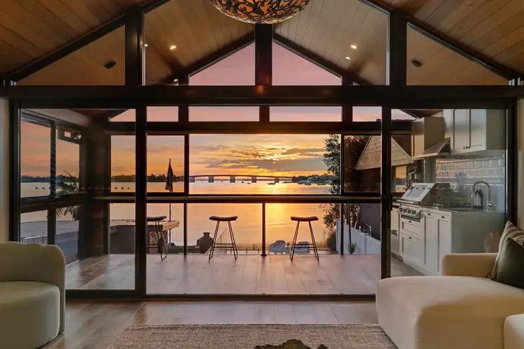 62 Belgrave Esplanade, Sylvania NSW 2224