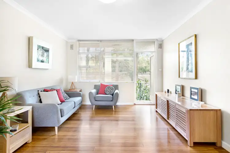 16/5A Pitt Street