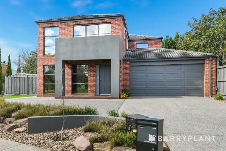 27 Jubilee Drive, Rowville VIC 3178