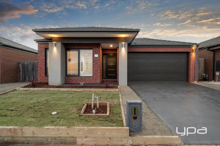6 Parkinson Street, Weir Views VIC 3338