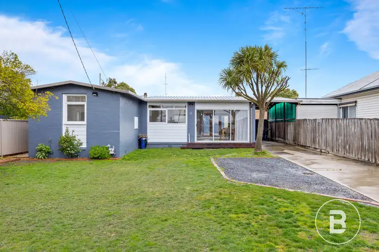 9 Adela Street, Wendouree VIC 3355