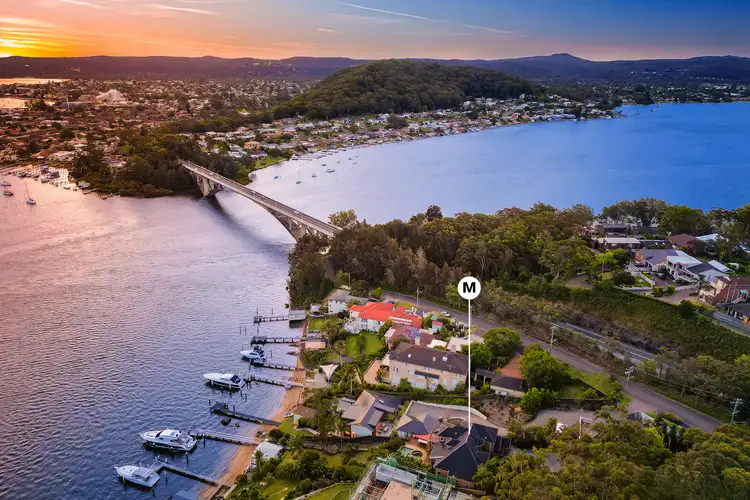 96 Daley Avenue, Daleys Point NSW 2257