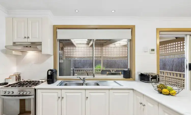 Fifth view of Homely house listing, 2/1 Budgeree Place, Hoppers Crossing VIC 3029