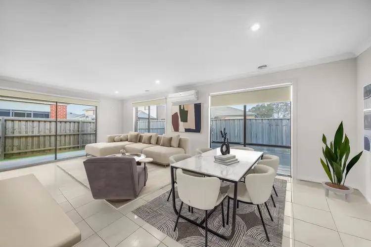 Fifth view of Homely house listing, 19 Oradala Rise, Werribee VIC 3030