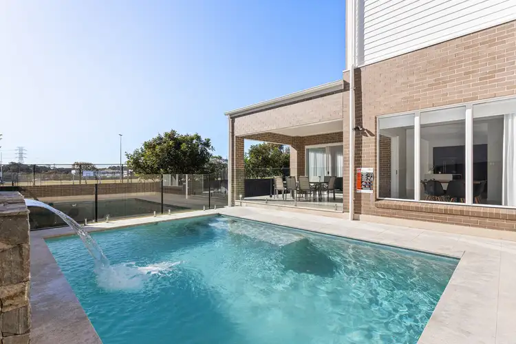 25 Peregrine Drive, Greenhills Beach NSW 2230