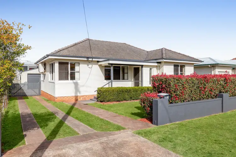 10 Rosina Street, Newtown QLD 4350