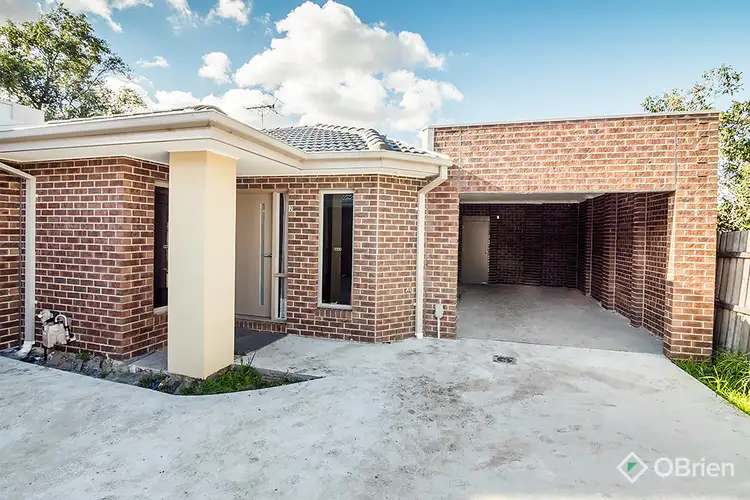 2/24 Taylor Street, Cranbourne VIC 3977