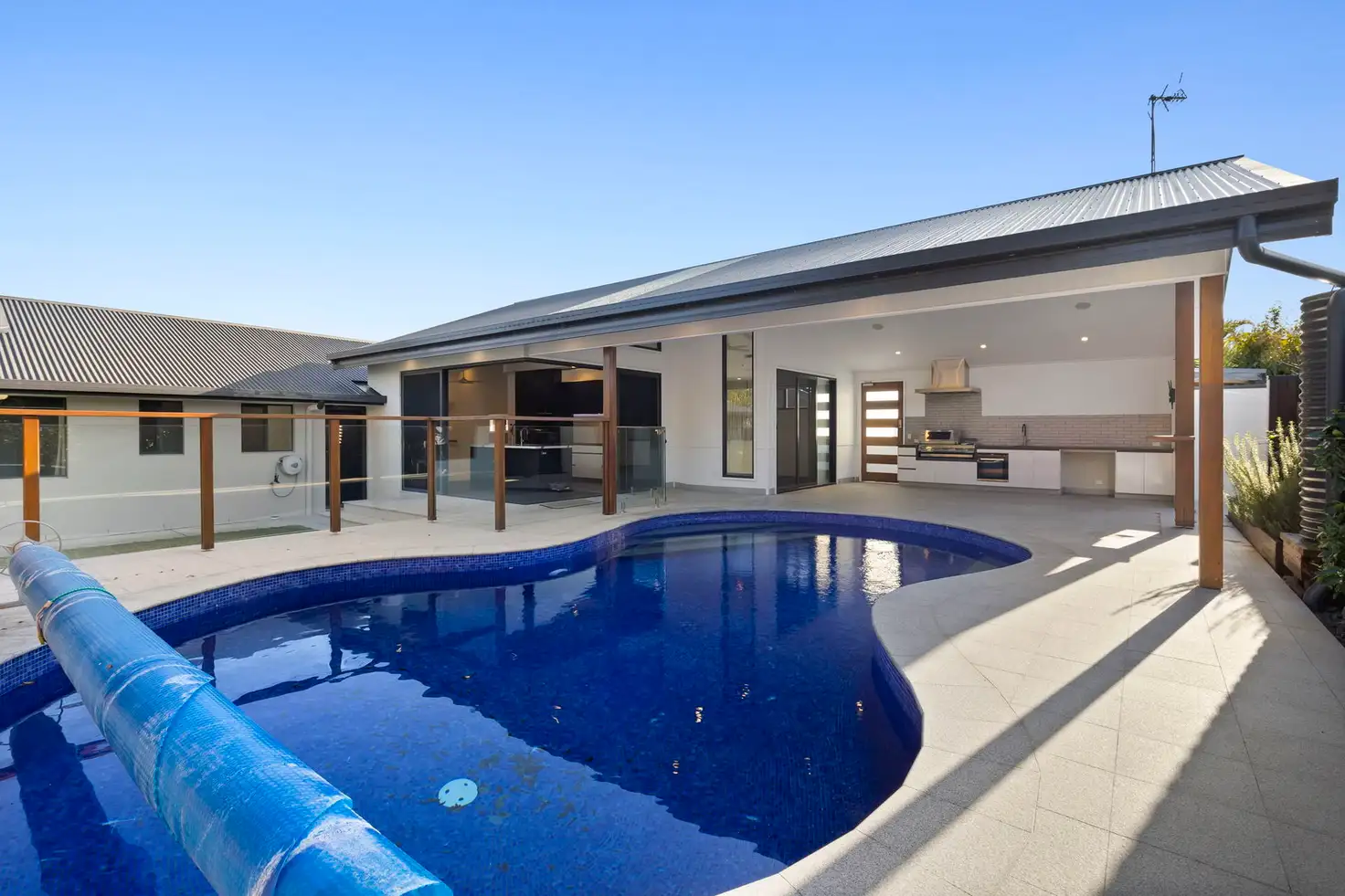 Main view of Homely house listing, 33 Oceanic Drive, Mermaid Waters QLD 4218