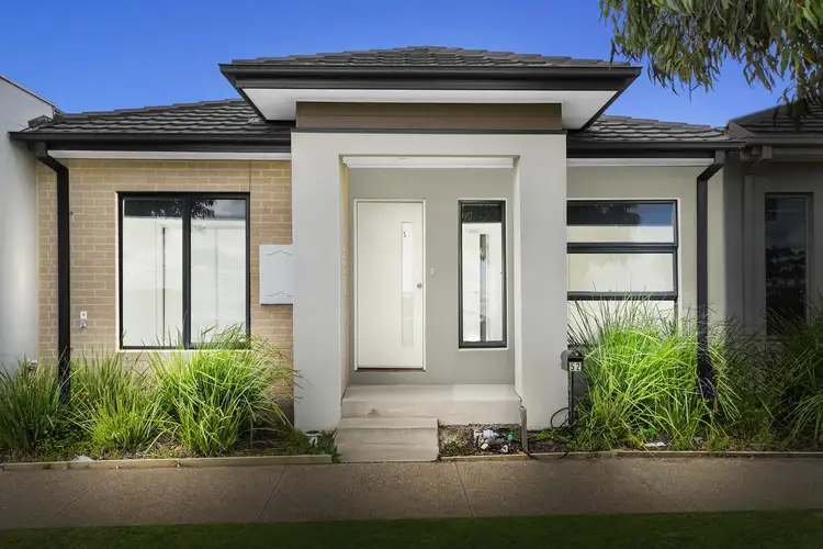 52 Cranberry Crescent, Manor Lakes VIC 3024