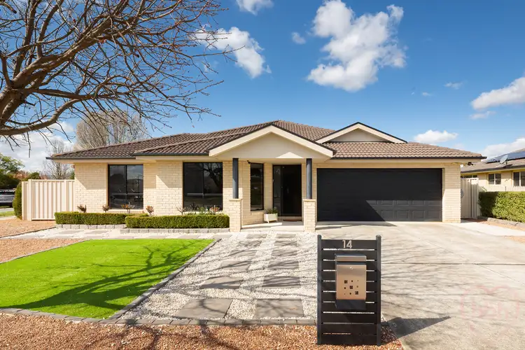 14 Shoobridge Circuit, Dunlop ACT 2615