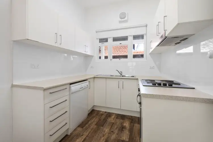 Third view of Homely apartment listing, 2/32 Murdoch Street, Cremorne NSW 2090