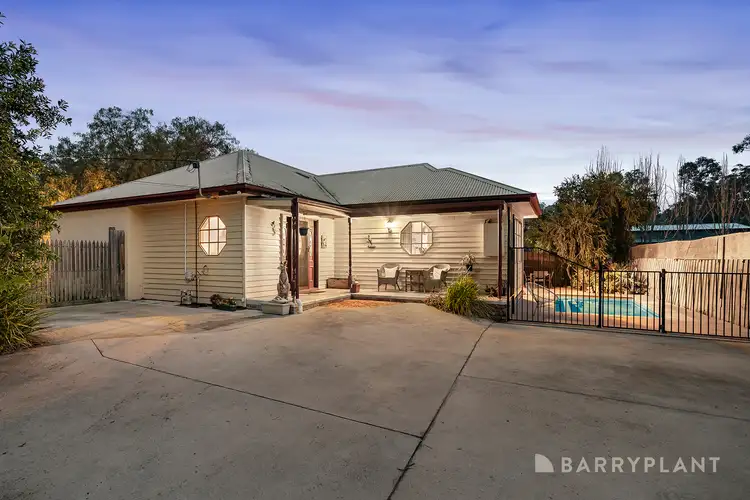 4 Alfred Street, Wandin North VIC 3139