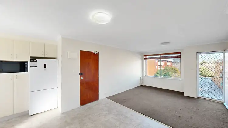 Sixth view of Homely unit listing, 18/15 Crest Road, Queanbeyan NSW 2620