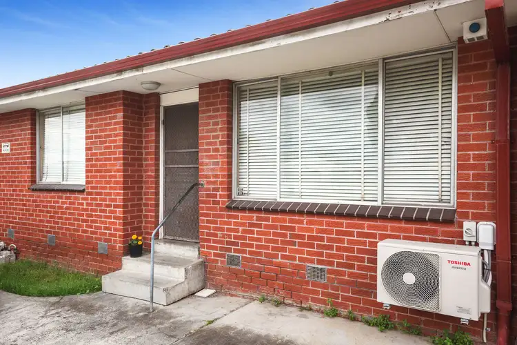 3/31 Oakes Avenue, Clayton South VIC 3169