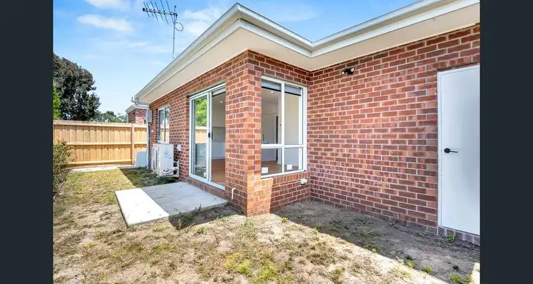 2/27 Bickley Avenue, Thomastown VIC 3074