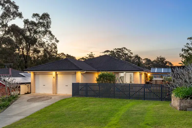 4 Farrier Court, Maryland NSW 2287