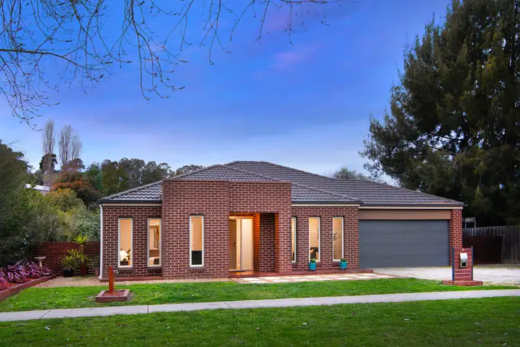 9 Main Road, Campbells Creek VIC 3451