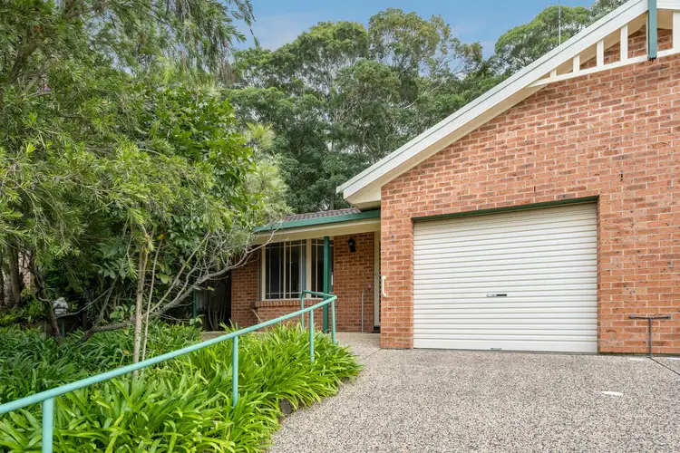 1/8 Deal Street, Mount Hutton NSW 2290