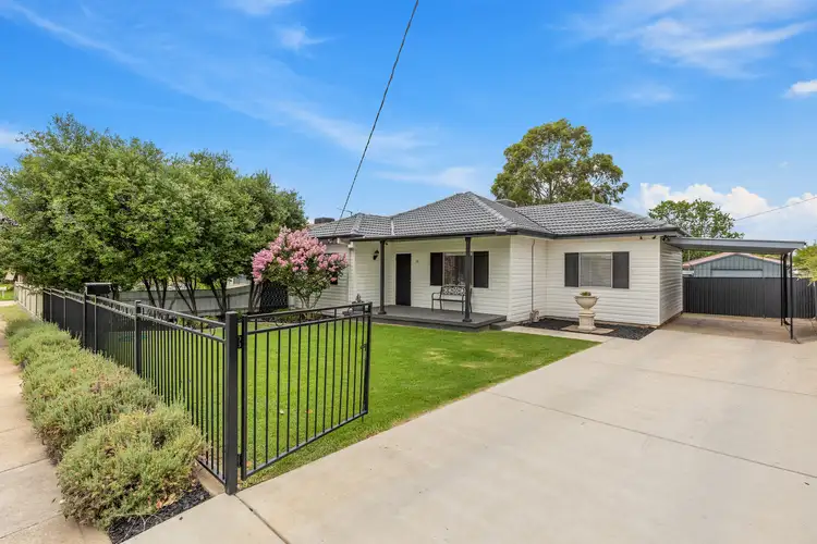 46 Tichborne Crescent, Kooringal NSW 2650