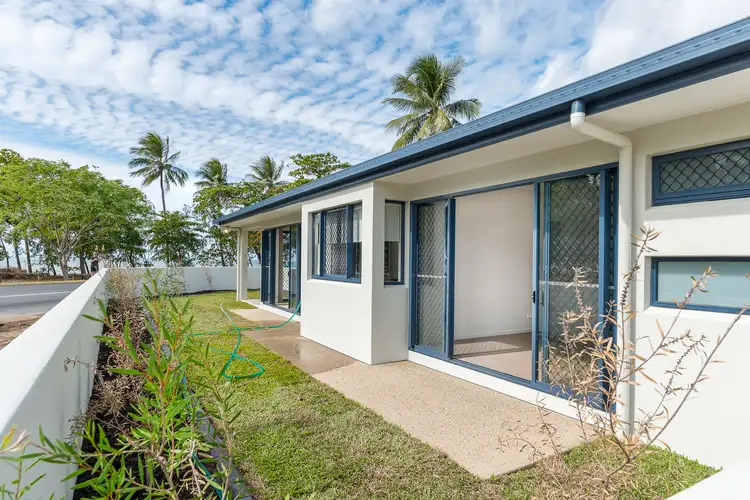 1/73 Casuarina Street, Holloways Beach QLD 4878