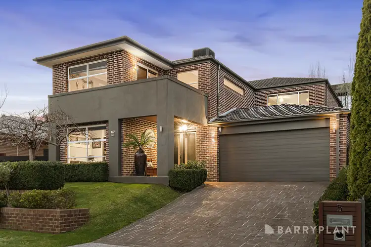 5 Joel Place, Mooroolbark VIC 3138