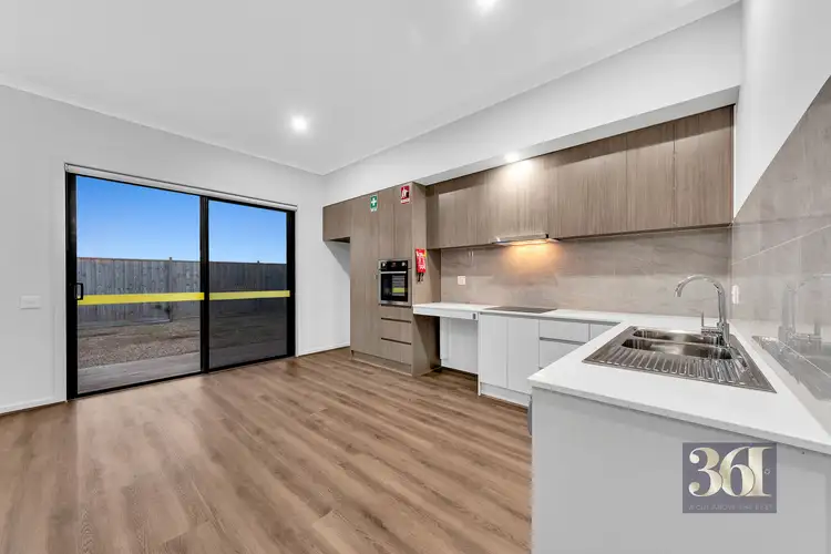 18 Westbourne Street, Strathtulloh VIC 3338