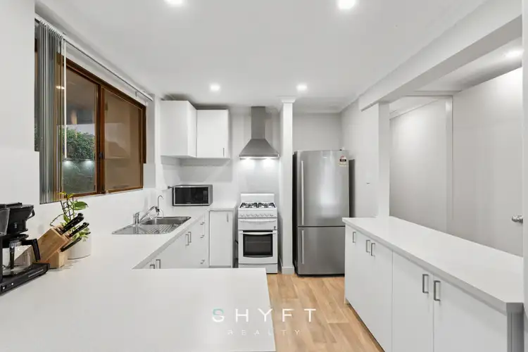 Seventh view of Homely house listing, 5 Delcomyn Place, Craigie WA 6025