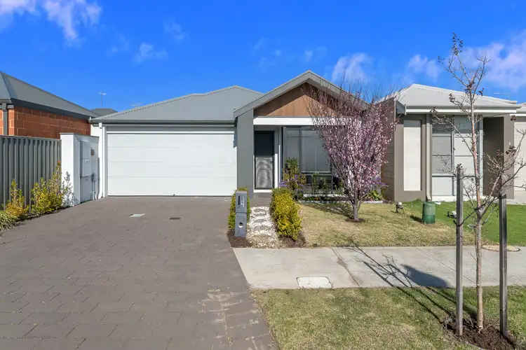 4 Impressa View, Piara Waters WA 6112