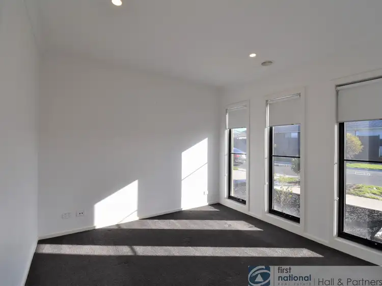 Fourth view of Homely house listing, 8 Abbeyard Drive, Clyde VIC 3978