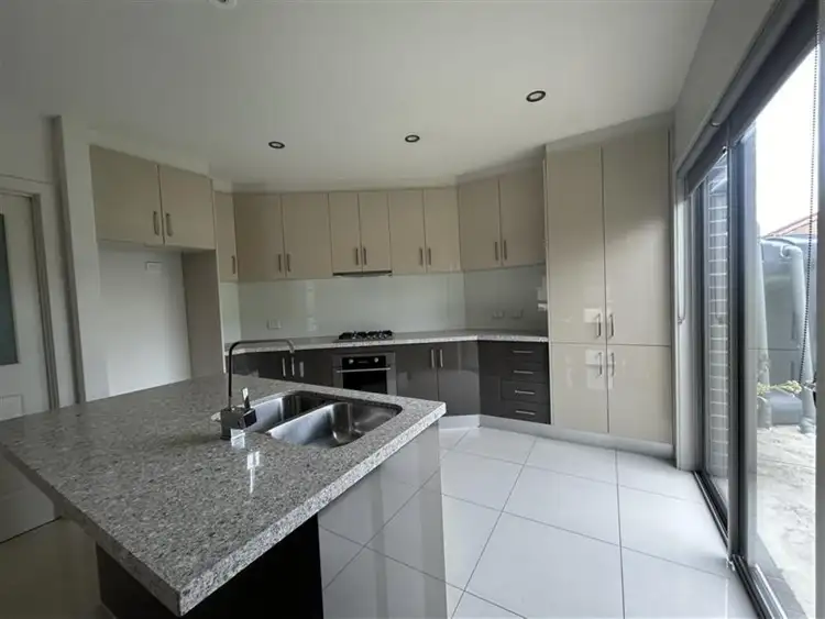 3/24 Vaucluse Avenue, Gladstone Park VIC 3043