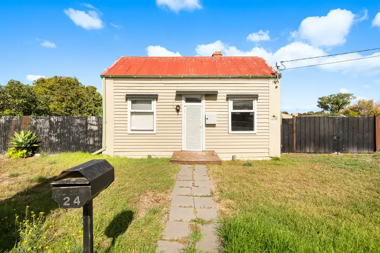24 Patullos Road, Lara VIC 3212