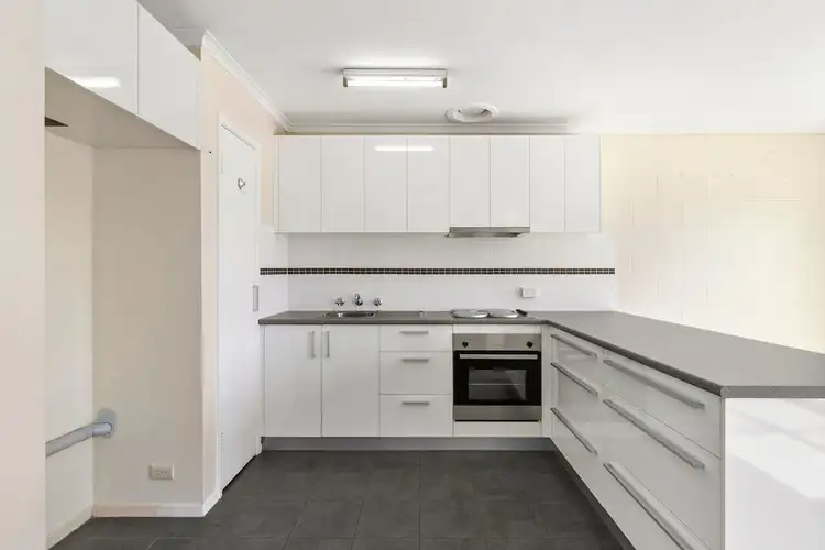 3/10-12 Lindsay Street, Newcomb VIC 3219