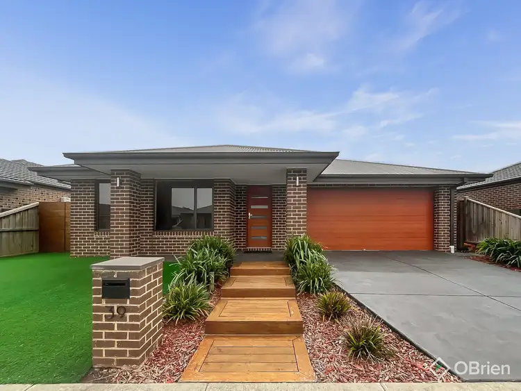 Main view of Homely house listing, 39 Meadowbrook Crescent, Warragul VIC 3820