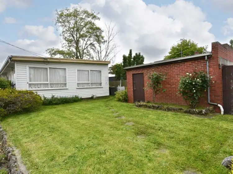 8 Malakoff Street, Newington VIC 3350