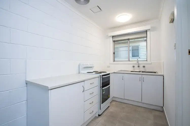 Fourth view of Homely unit listing, 2/1066 Mate Street, North Albury NSW 2640