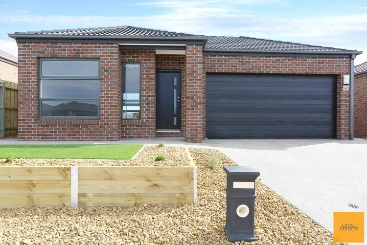 92 Claret Ash Boulevard, Harkness VIC 3337