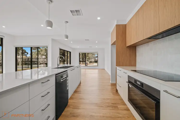 41 Charteris Crescent, Chifley ACT 2606