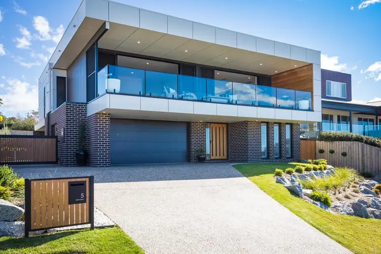 5 John Close, Merimbula NSW 2548