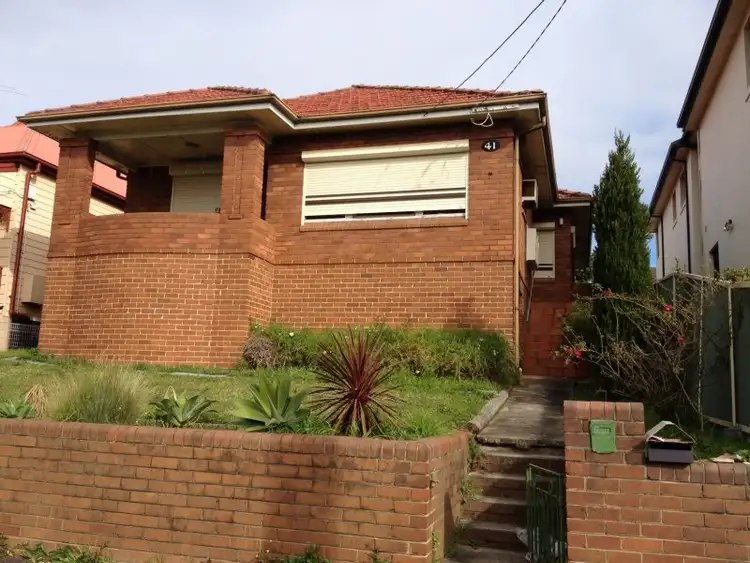 41 Lily Street