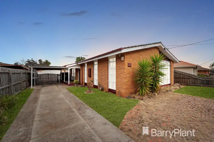 23 Falcon Drive, Melton VIC 3337