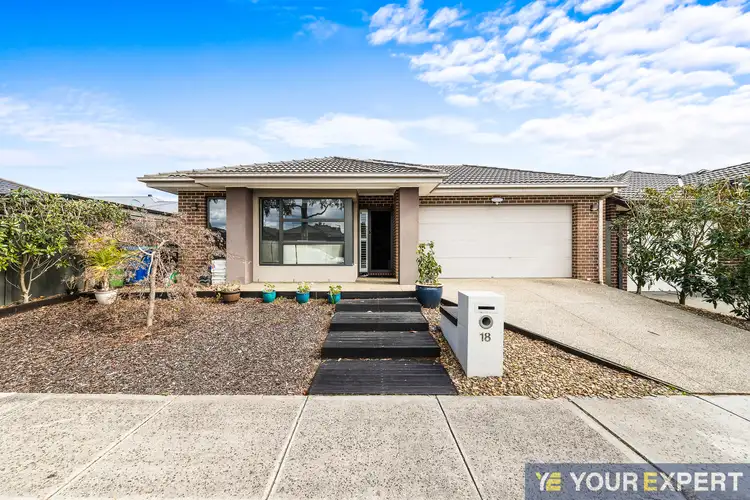 18 Artfield Street, Cranbourne East VIC 3977
