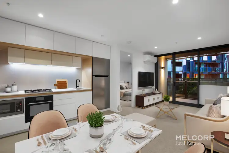 709/421 Docklands Drive